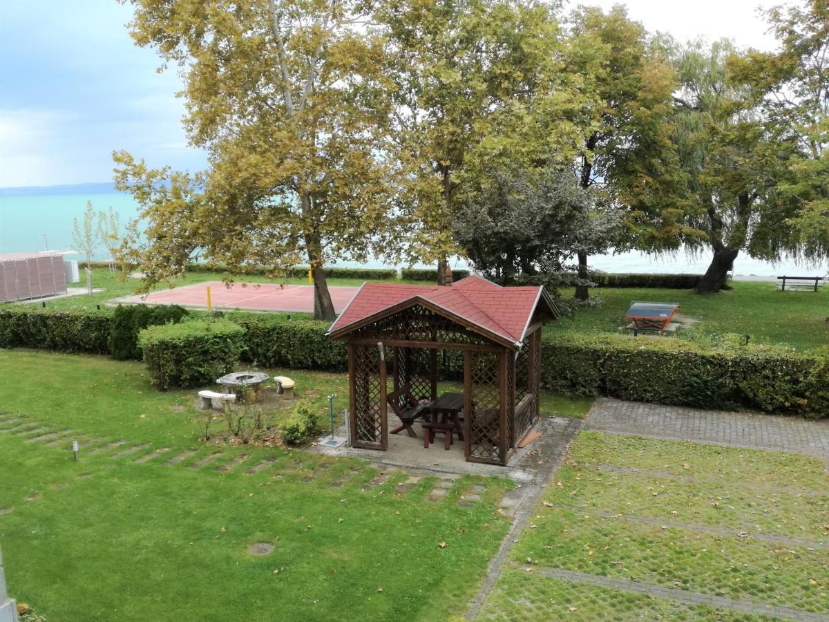 Bella Golden Beach Siófok Eksteriør bilde