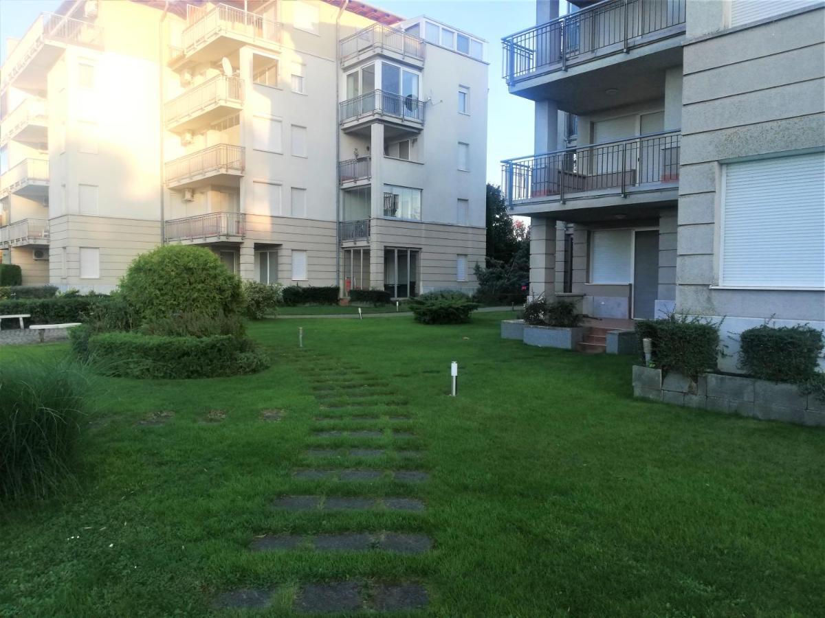 Bella Golden Beach Siófok Eksteriør bilde