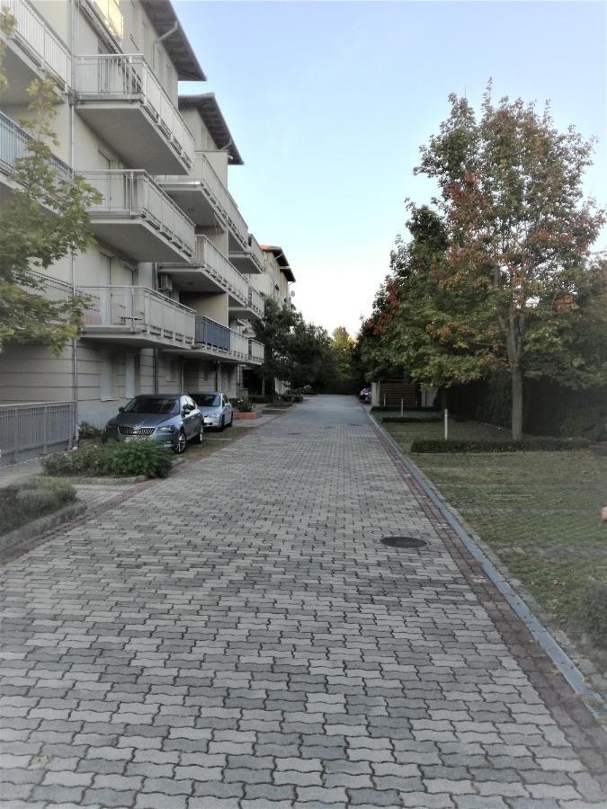Bella Golden Beach Siófok Eksteriør bilde